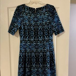 Beautiful & Comfortable Dress - Size 4